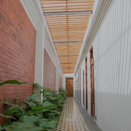 Готель Smedi Coliving Джок'якарта Екстер'єр фото