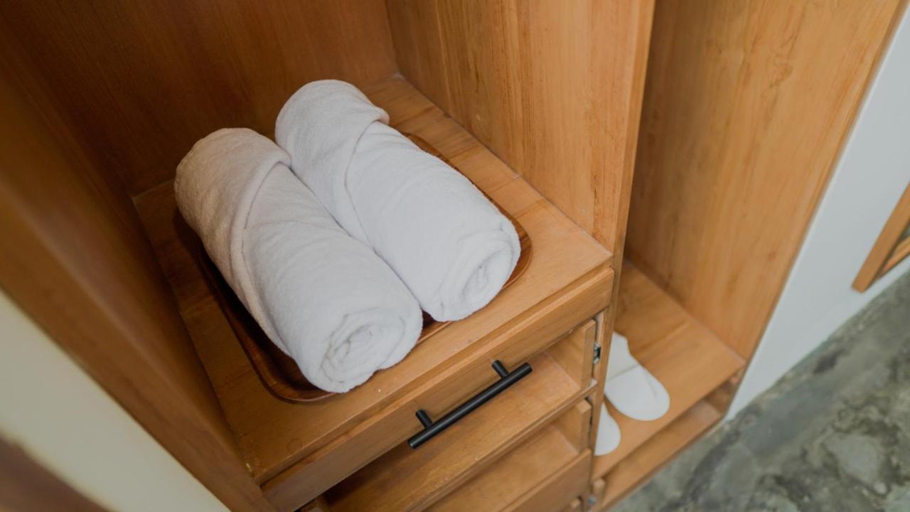 Готель Smedi Coliving Джок'якарта Екстер'єр фото